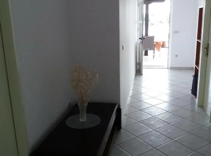 Ana Apartmán *